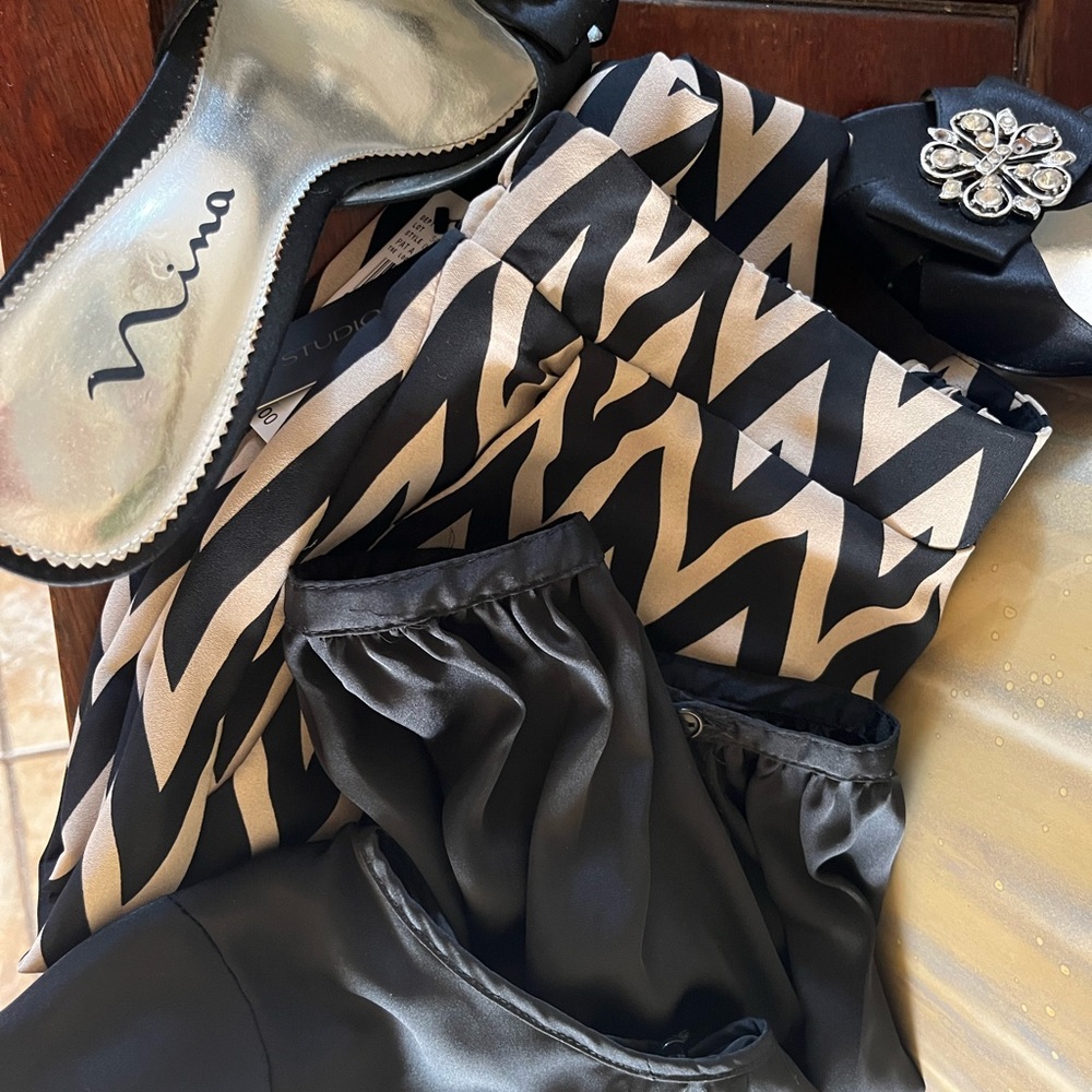 Metaphor black satin shine long sleeves blouse - Picture 4 of 10